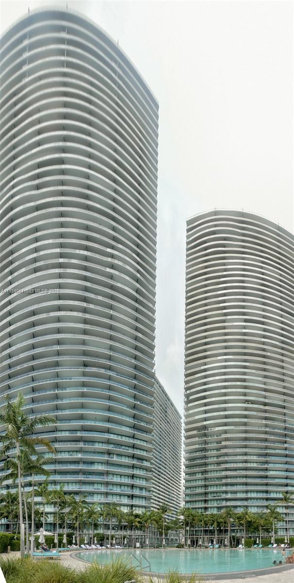 GRAN PARAISO CONDO - Residential