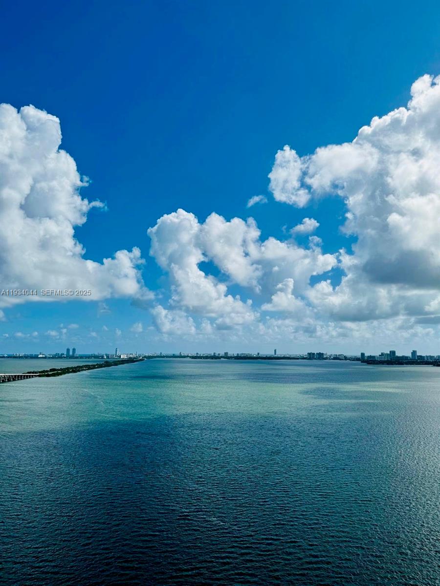 GRAN PARAISO CONDO - Residential