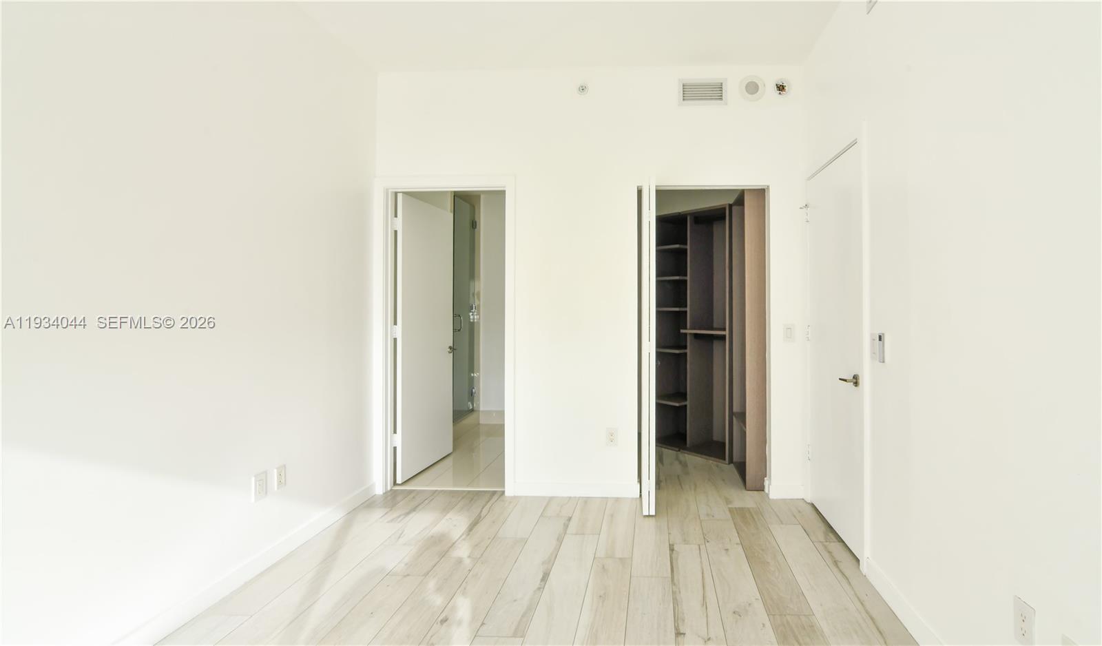 GRAN PARAISO CONDO - Residential