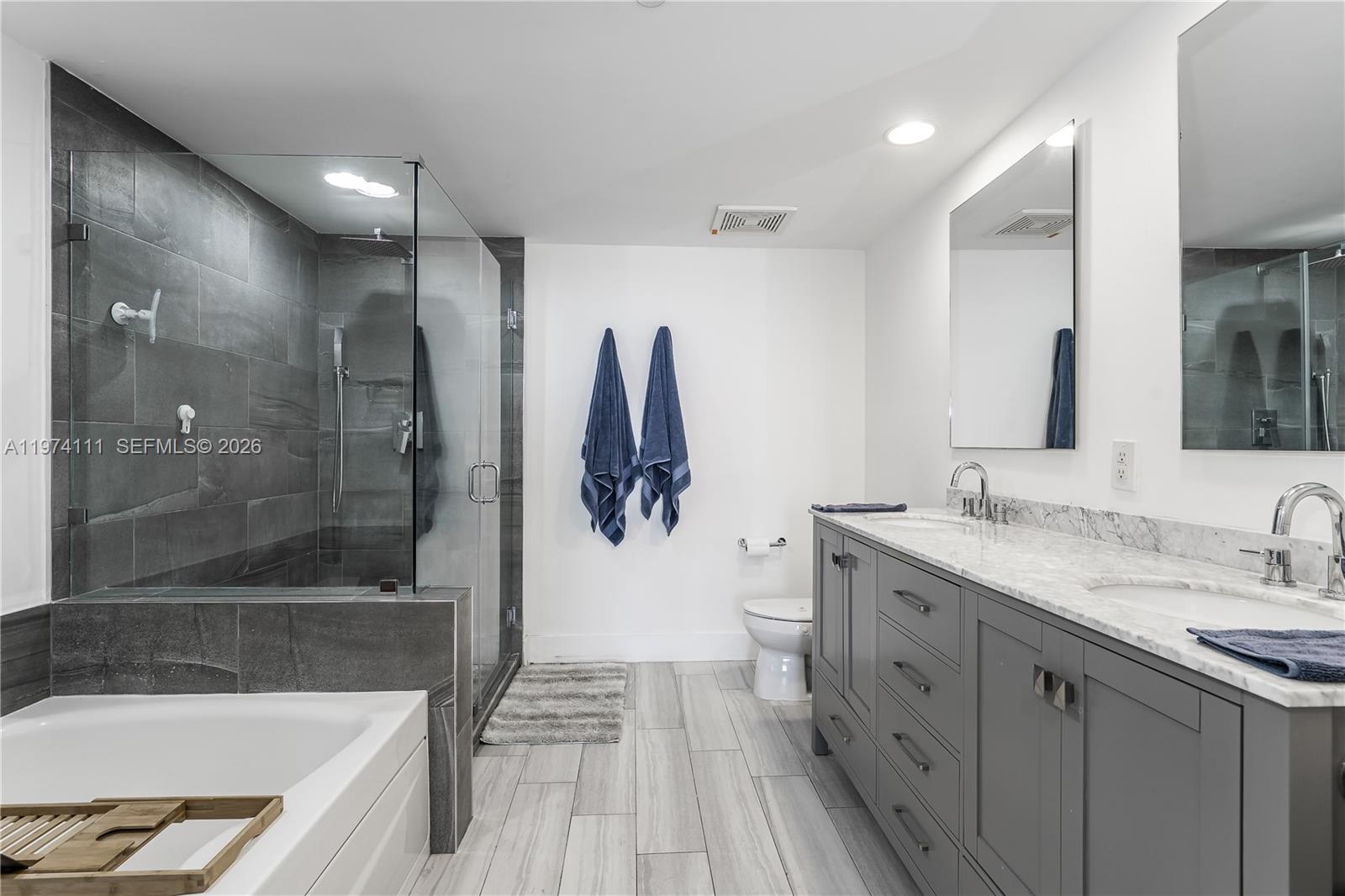 50 BISCAYNE CONDO - Residential