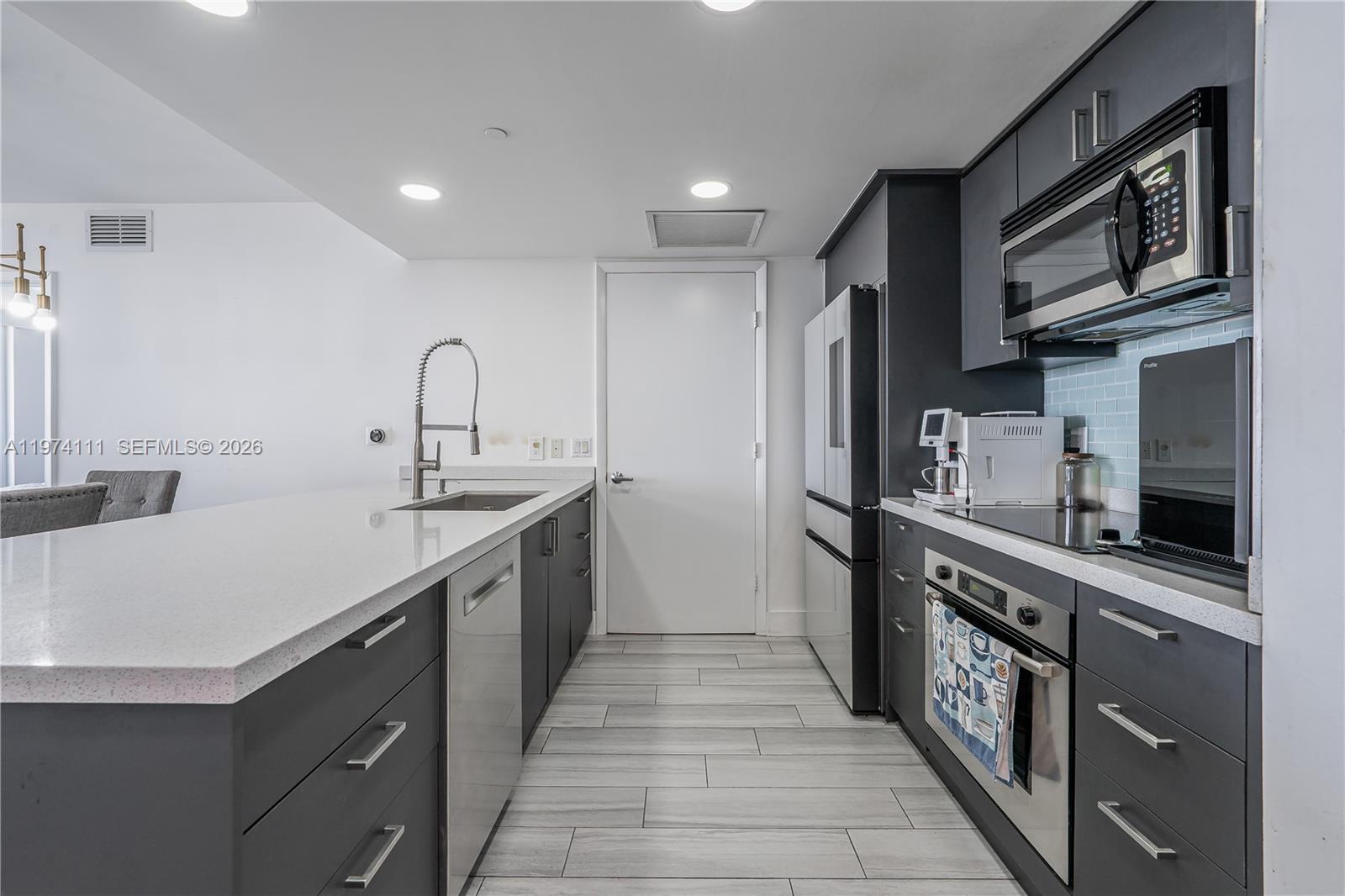 50 BISCAYNE CONDO - Residential