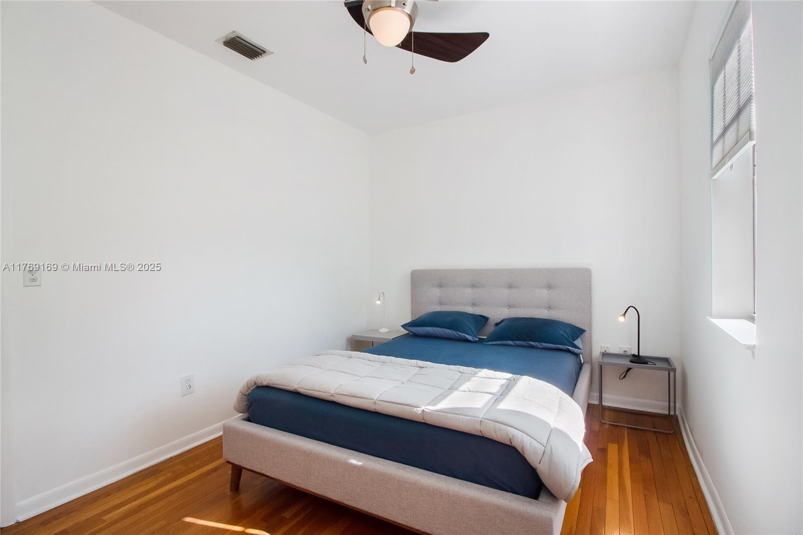DORANN CONDO - Residential