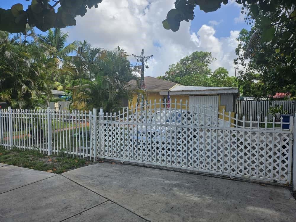 PLAT NO 1 OPA LOCKA - Residential