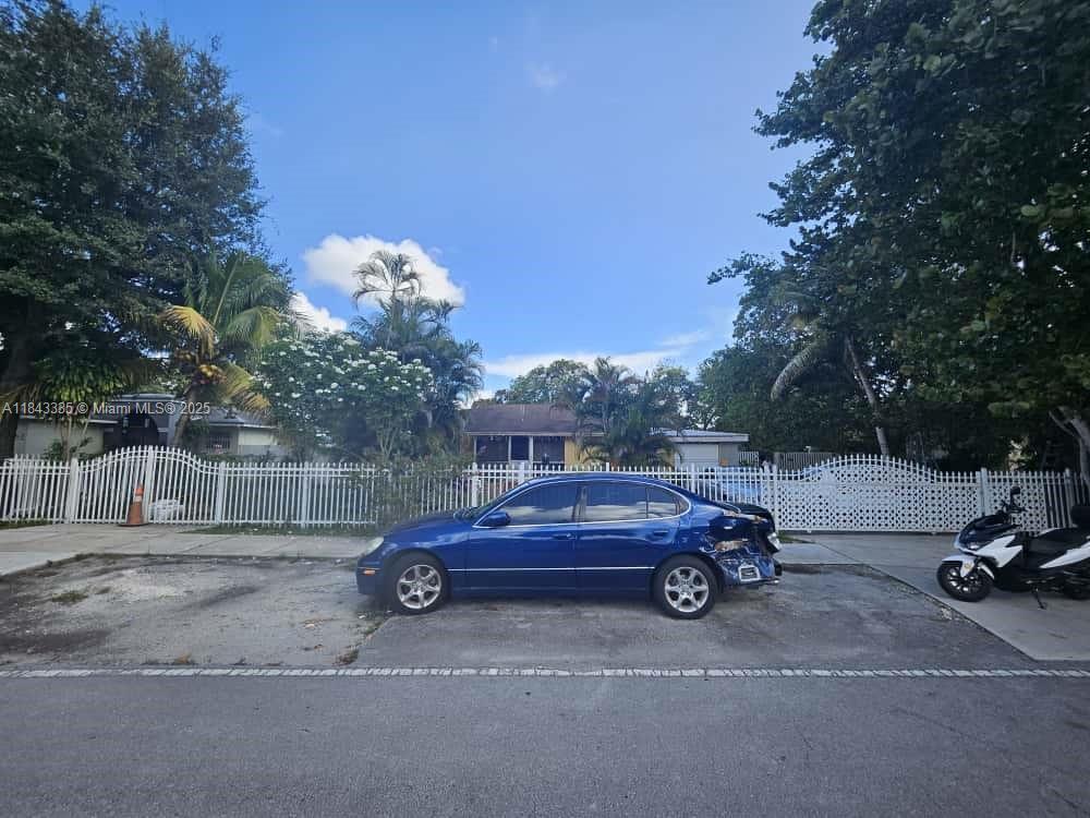 This property sits on a generous 14,000+ sq ft lot, offering ample space and endless potential. While the house requires a full remodel, the expansive land presents a prime opportunity for investors or builders to reimagine and maximize its value. A rare find with room to create your vision.