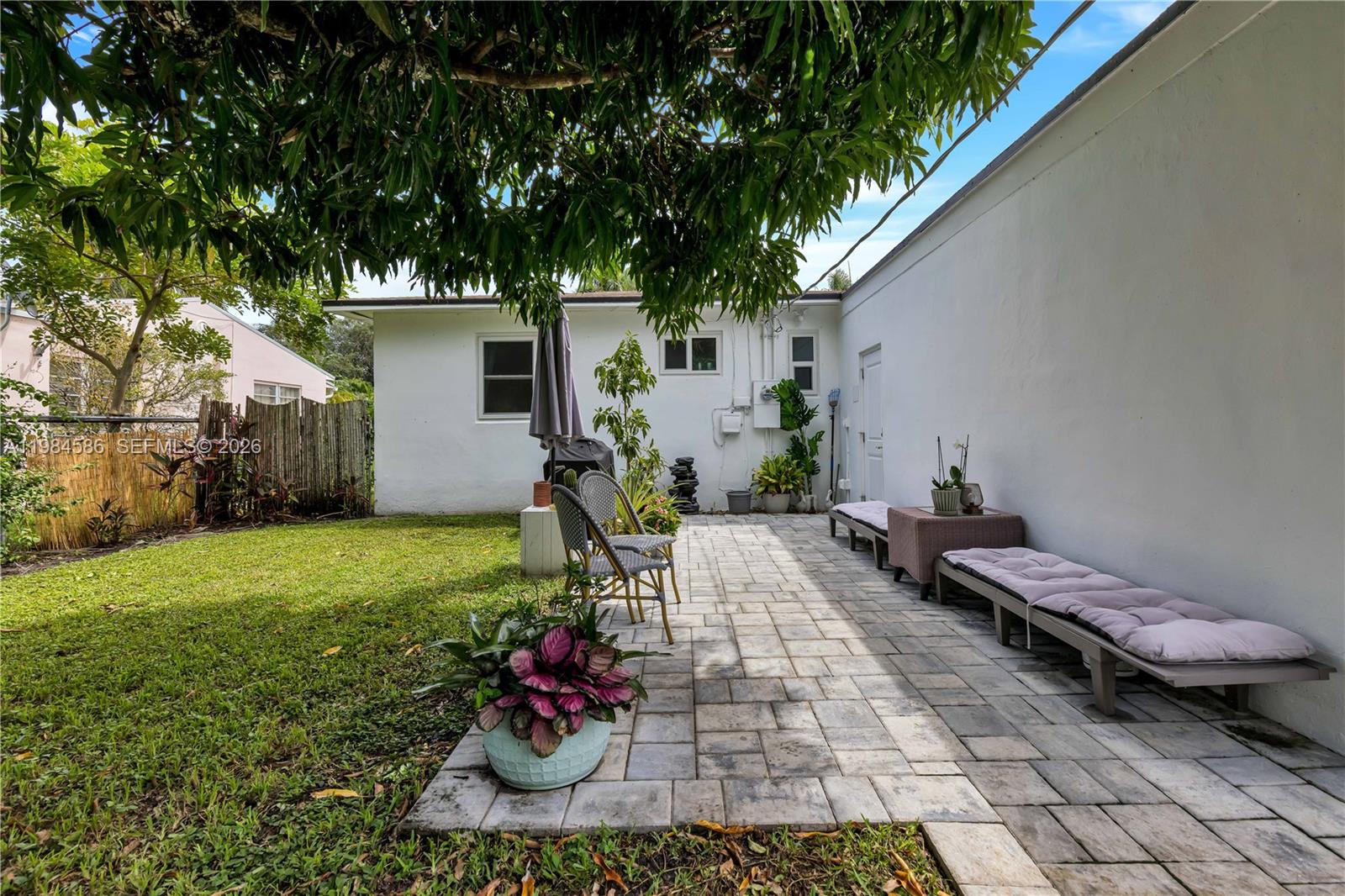 SUNSET TRAILS - Residential