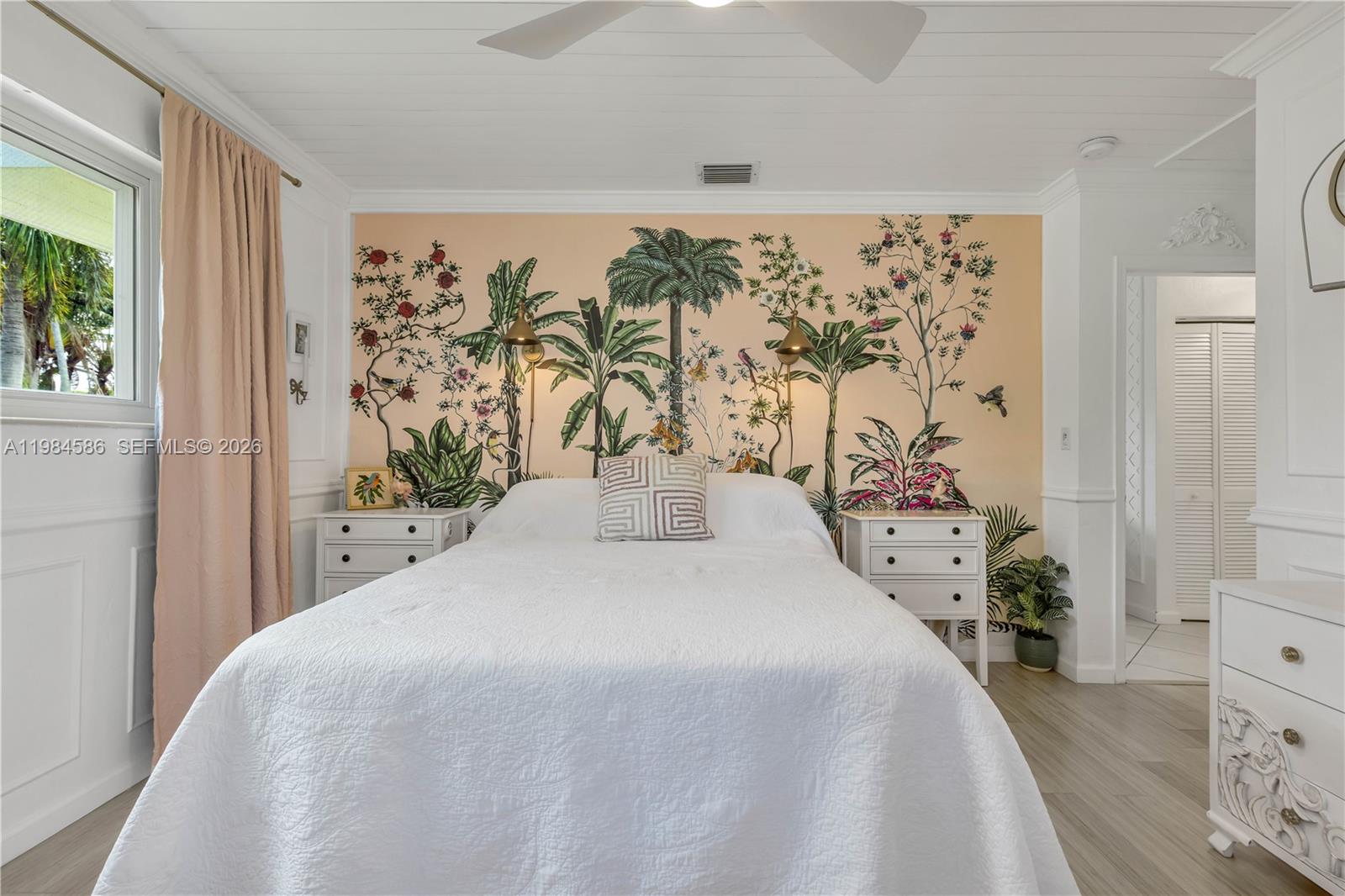 SUNSET TRAILS - Residential