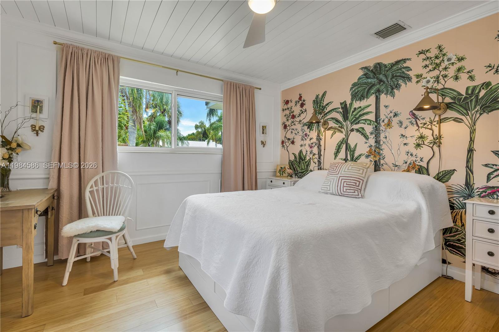 SUNSET TRAILS - Residential