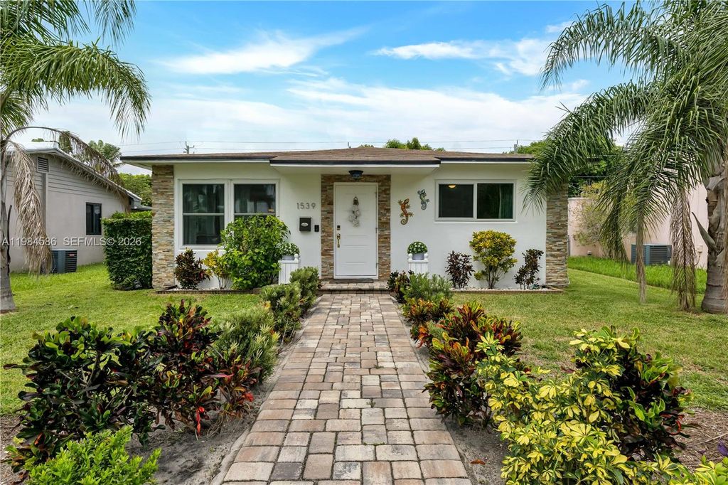 Photo of 1539 Funston St, Hollywood, FL 33020 (MLS # A11984586)