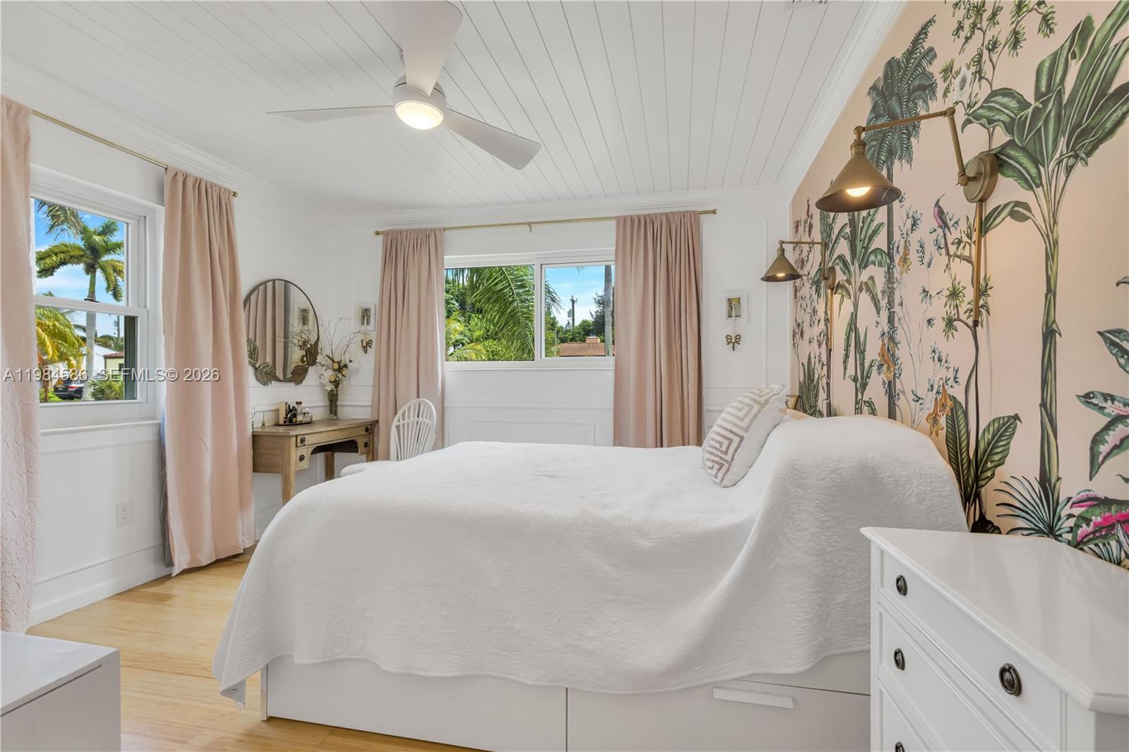 SUNSET TRAILS - Residential