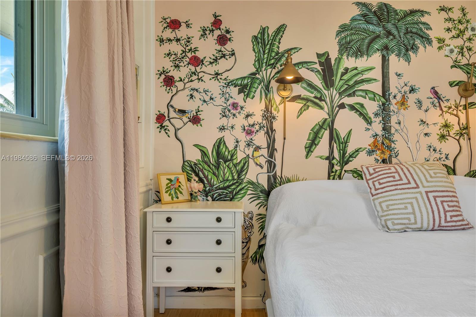 SUNSET TRAILS - Residential