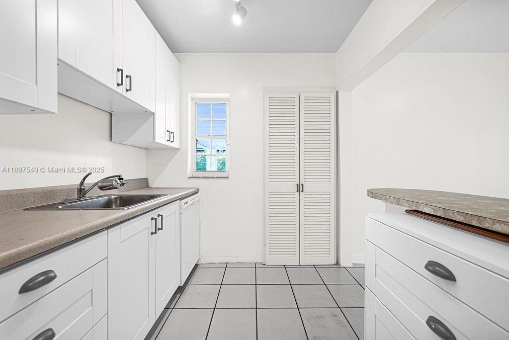 RIVIERA ESTATES 1ST ADDN - Residential Lease