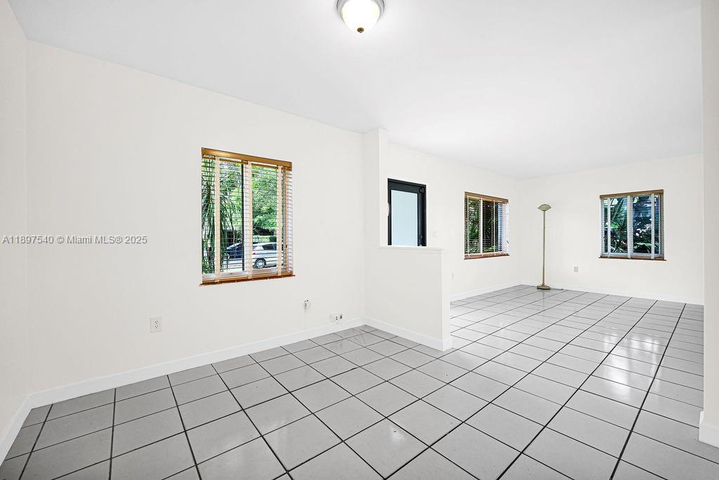 RIVIERA ESTATES 1ST ADDN - Residential Lease