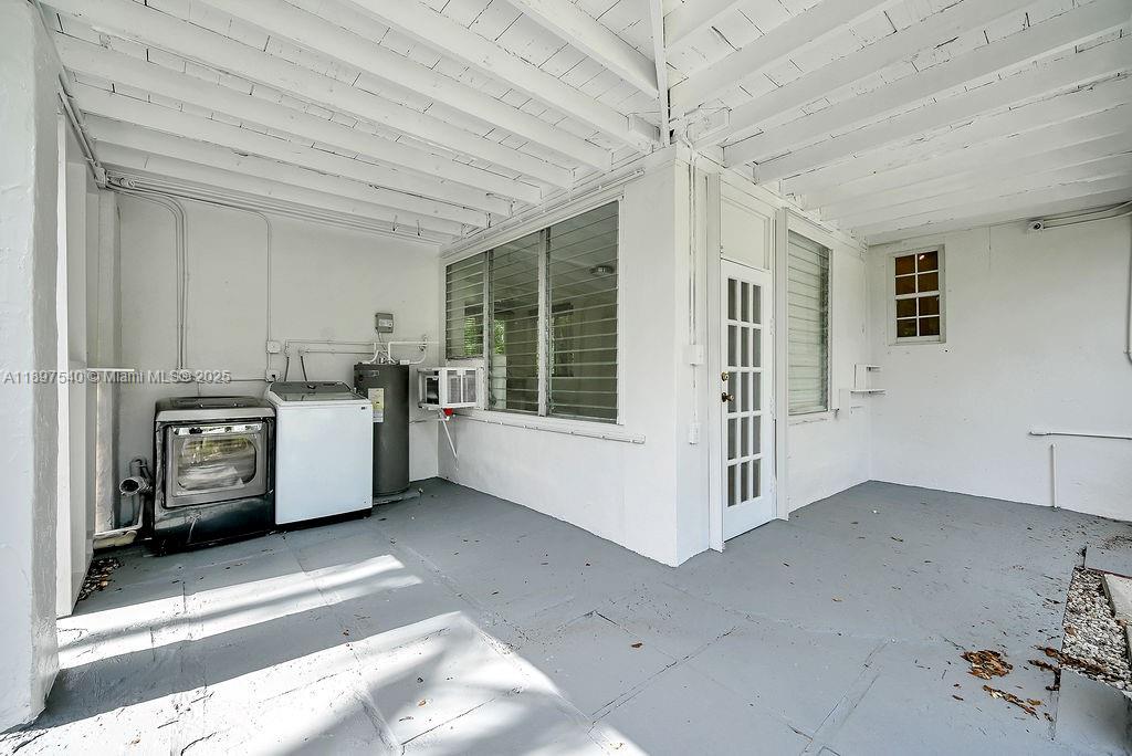 RIVIERA ESTATES 1ST ADDN - Residential Lease