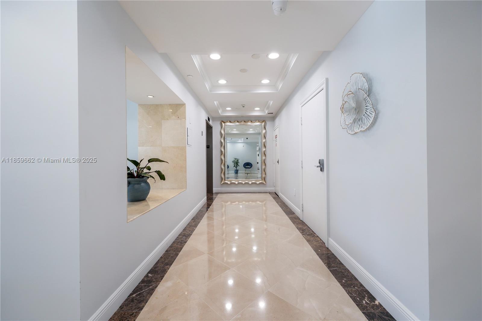 TERRACES OF THE ISLE COND - Residential