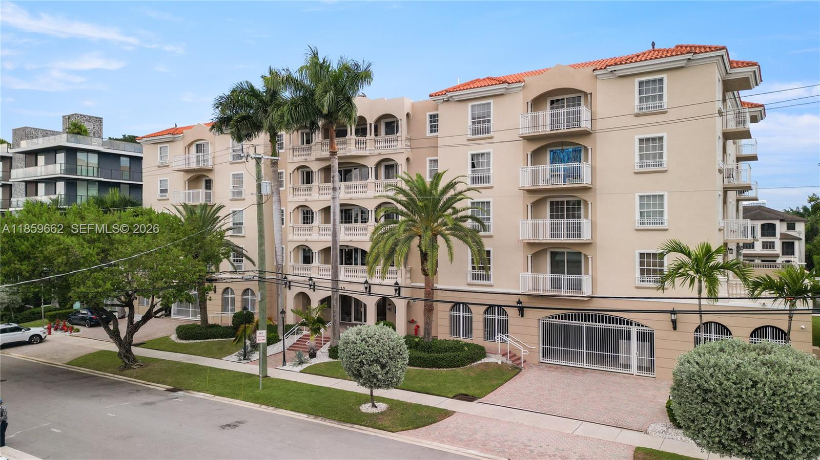 TERRACES OF THE ISLE COND - Residential