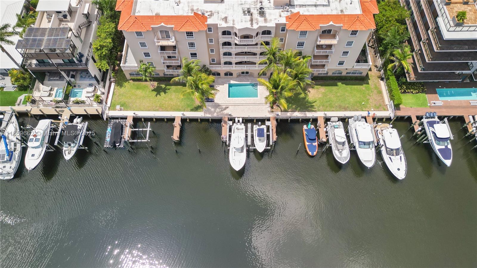 TERRACES OF THE ISLE COND - Residential
