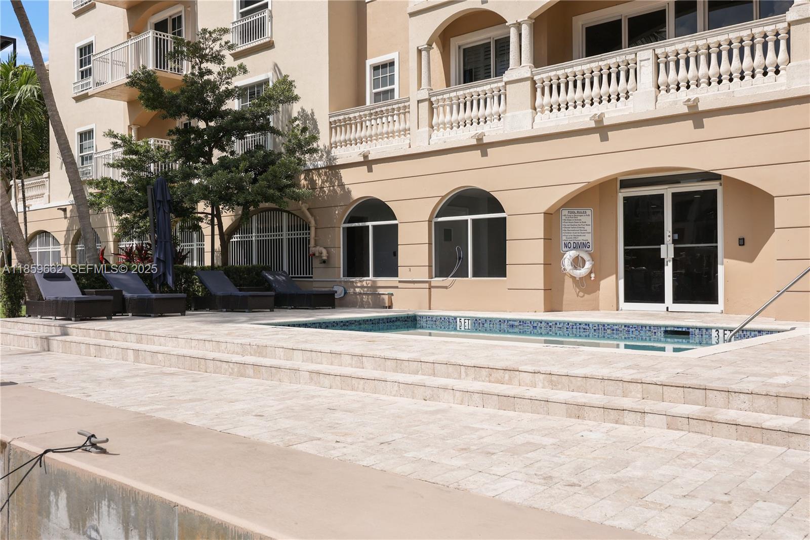 TERRACES OF THE ISLE COND - Residential