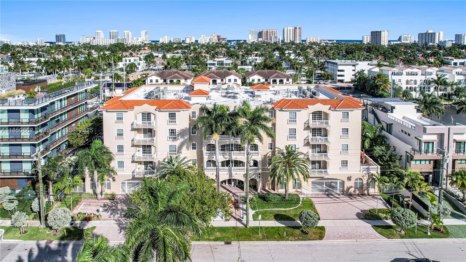 TERRACES OF THE ISLE COND - Residential