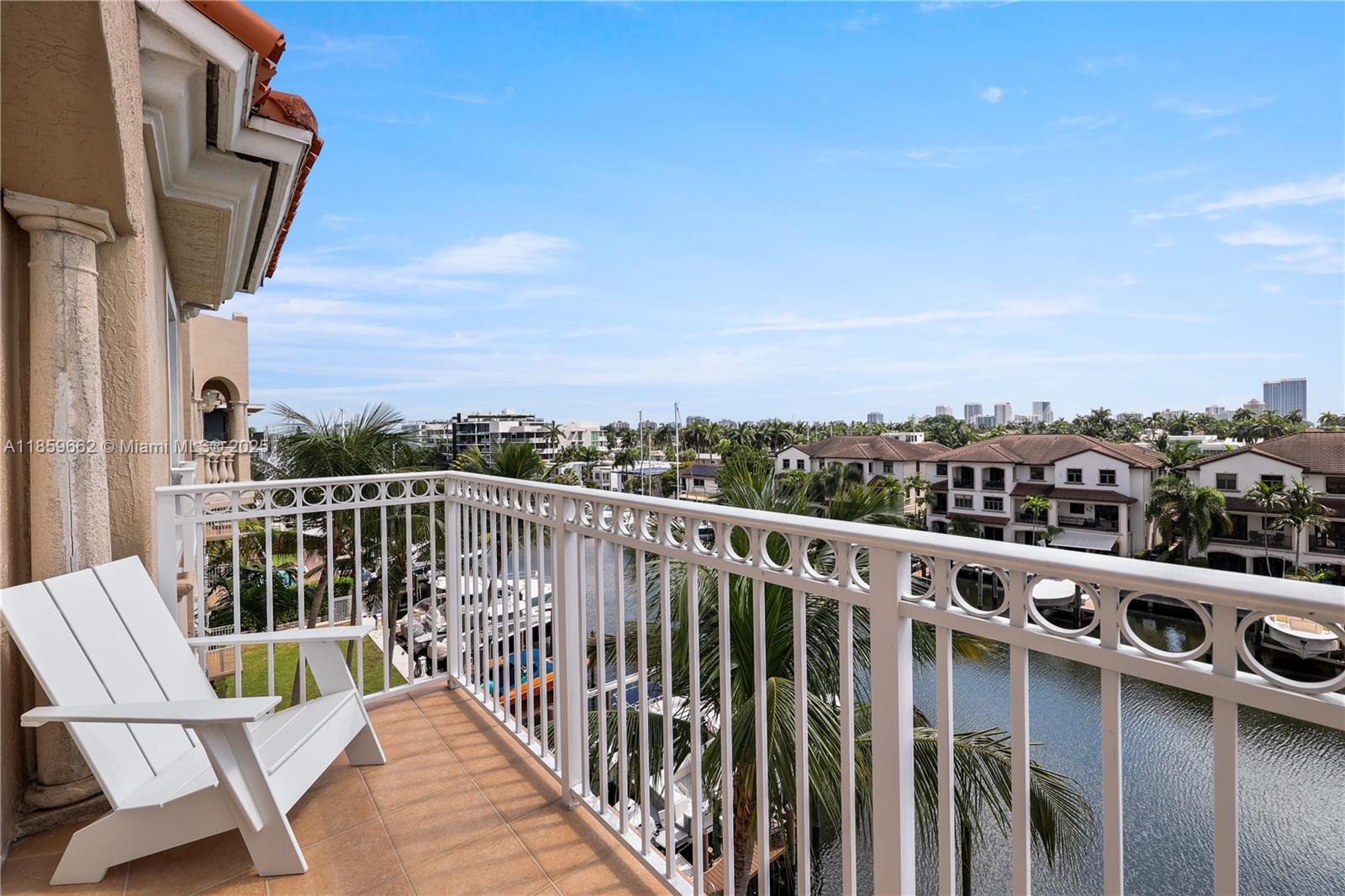 TERRACES OF THE ISLE COND - Residential