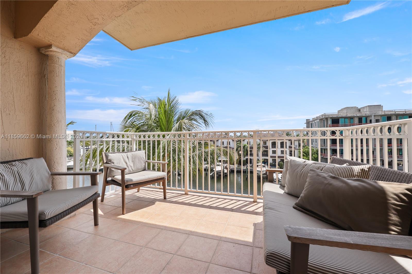 TERRACES OF THE ISLE COND - Residential