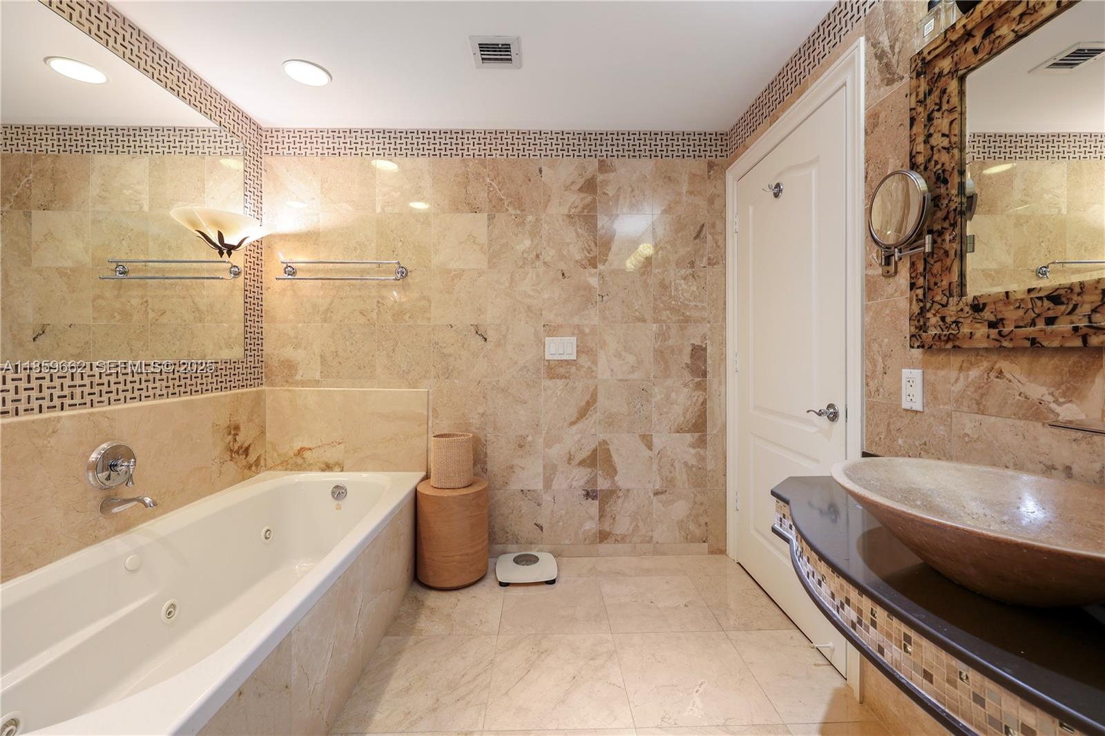 TERRACES OF THE ISLE COND - Residential