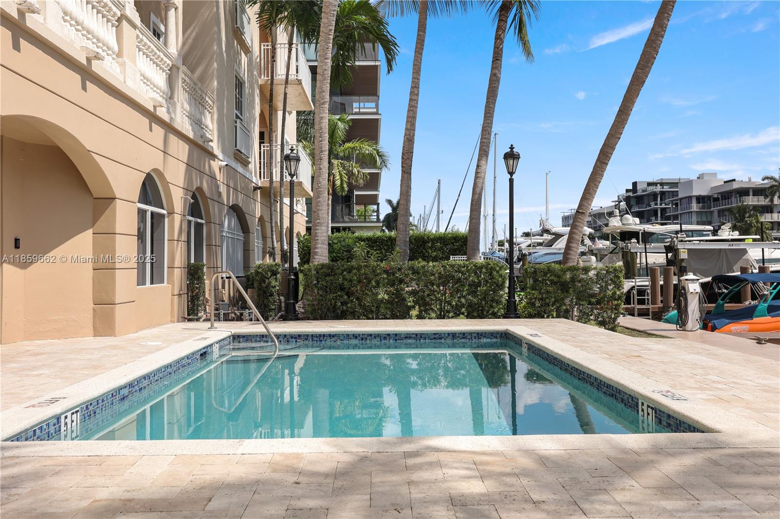 TERRACES OF THE ISLE COND - Residential