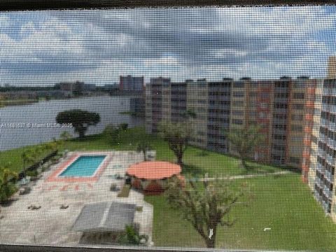 1750 NE 191st St 816-3 Miami FL 33179