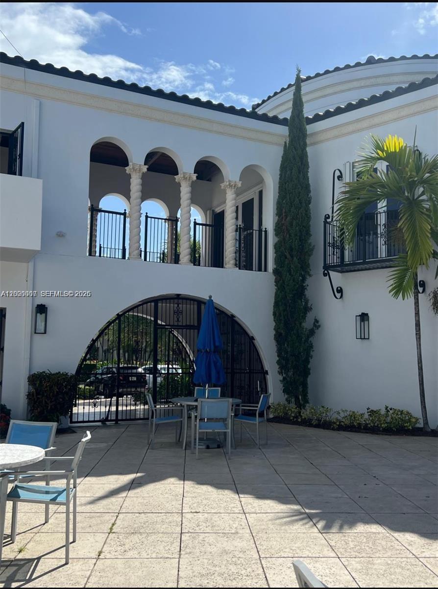 AVENTURA LAKES PHASE 1 - Residential Lease