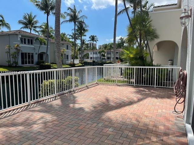 AVENTURA LAKES PHASE 1 - Residential Lease