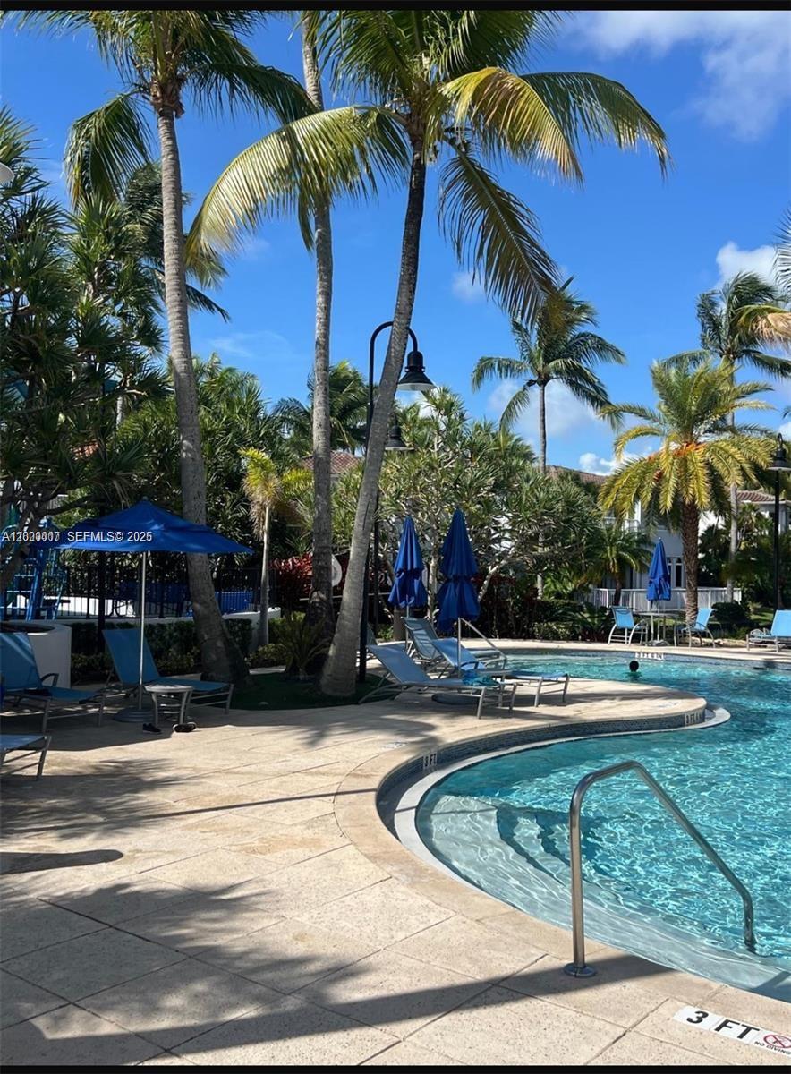 AVENTURA LAKES PHASE 1 - Residential Lease