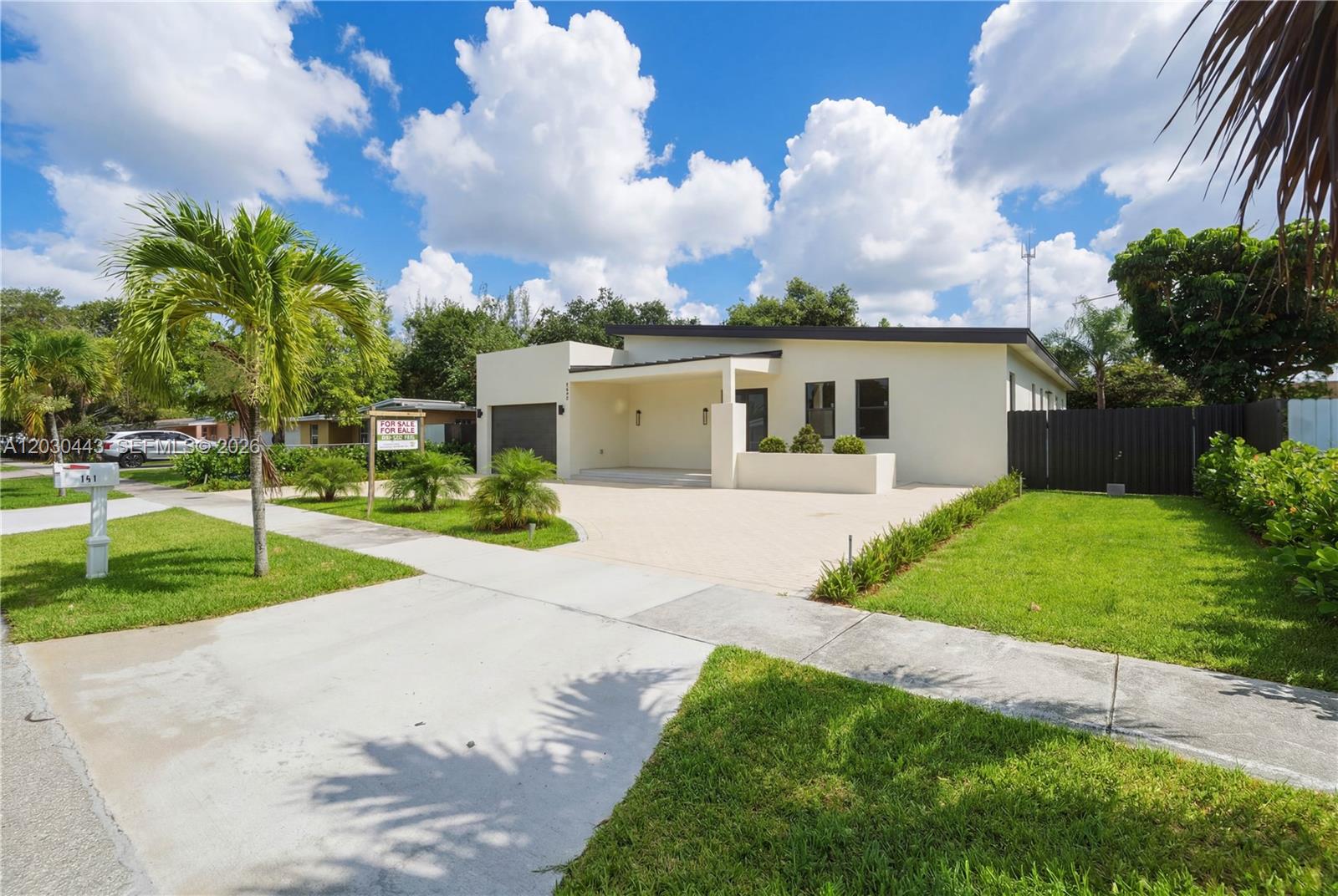 131 Miami Gardens Rd - Image 1