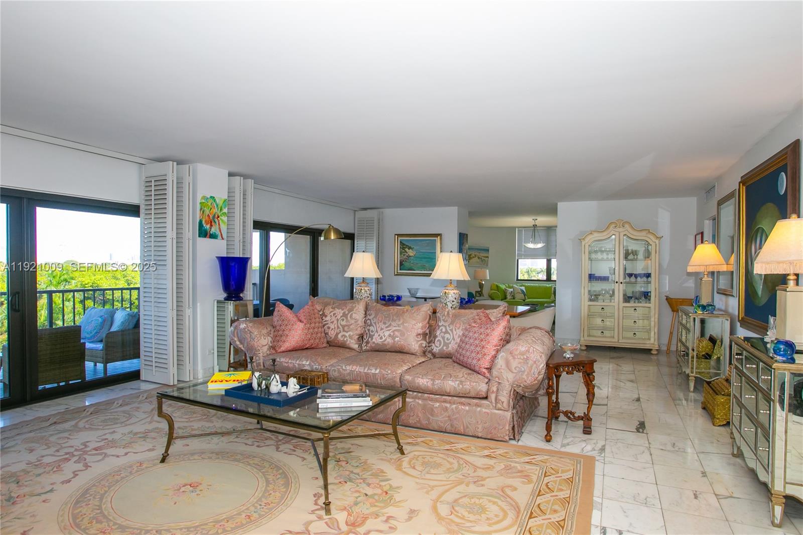 CRICKET CLUB CONDO - Residential