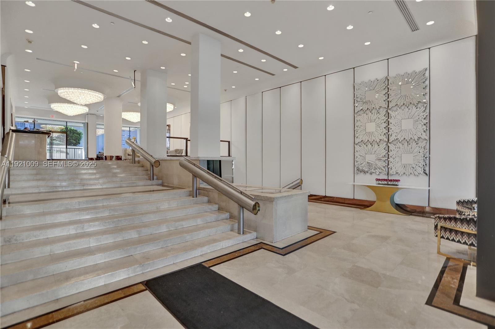 CRICKET CLUB CONDO - Residential