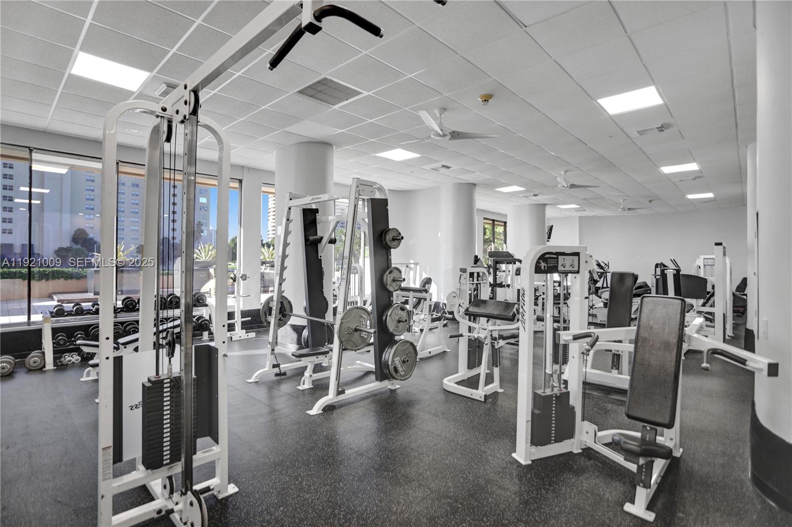 CRICKET CLUB CONDO - Residential