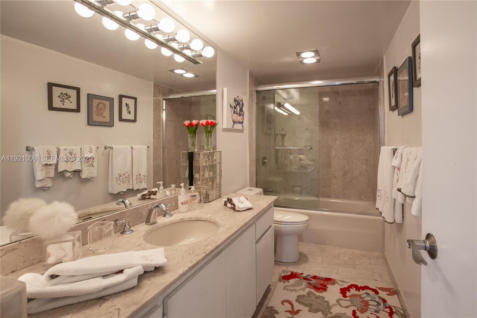 CRICKET CLUB CONDO - Residential