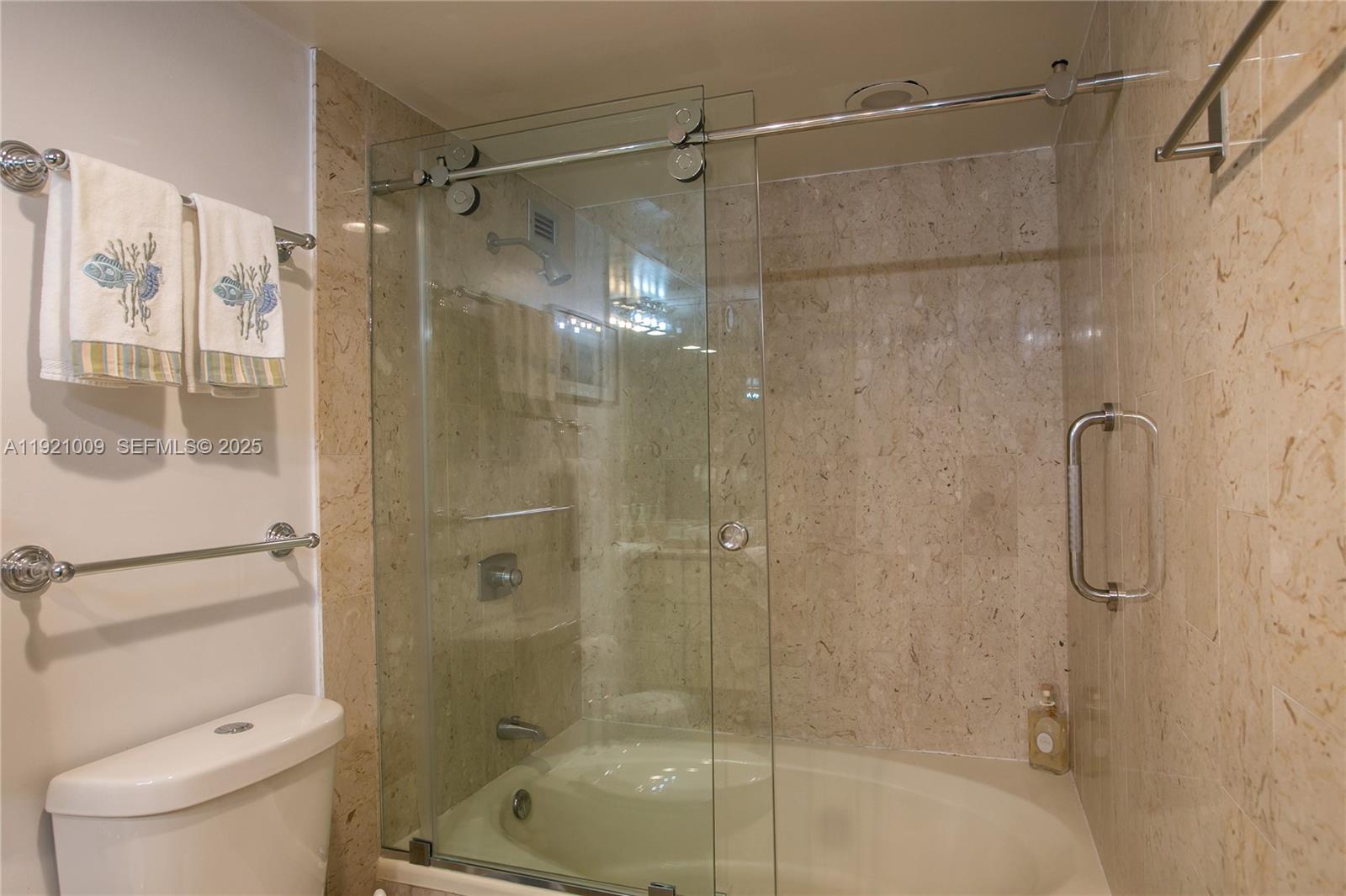 CRICKET CLUB CONDO - Residential