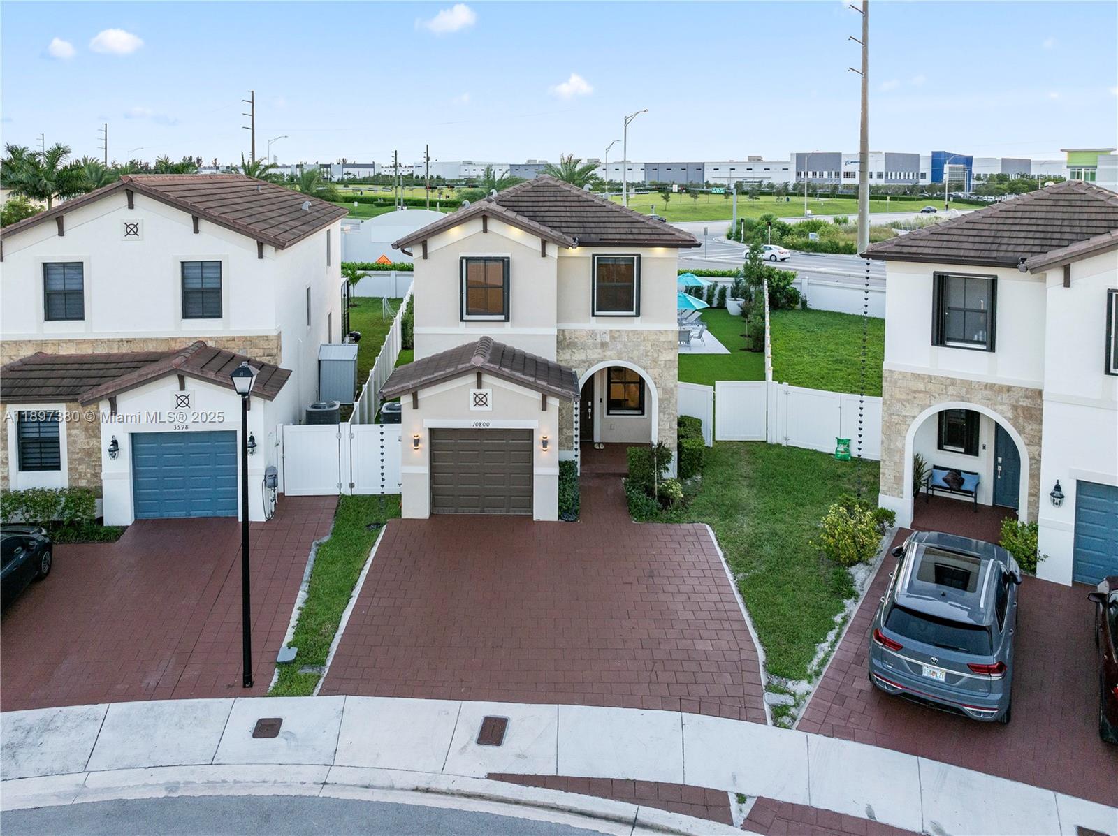 AQUABELLA NORTH - Residential
