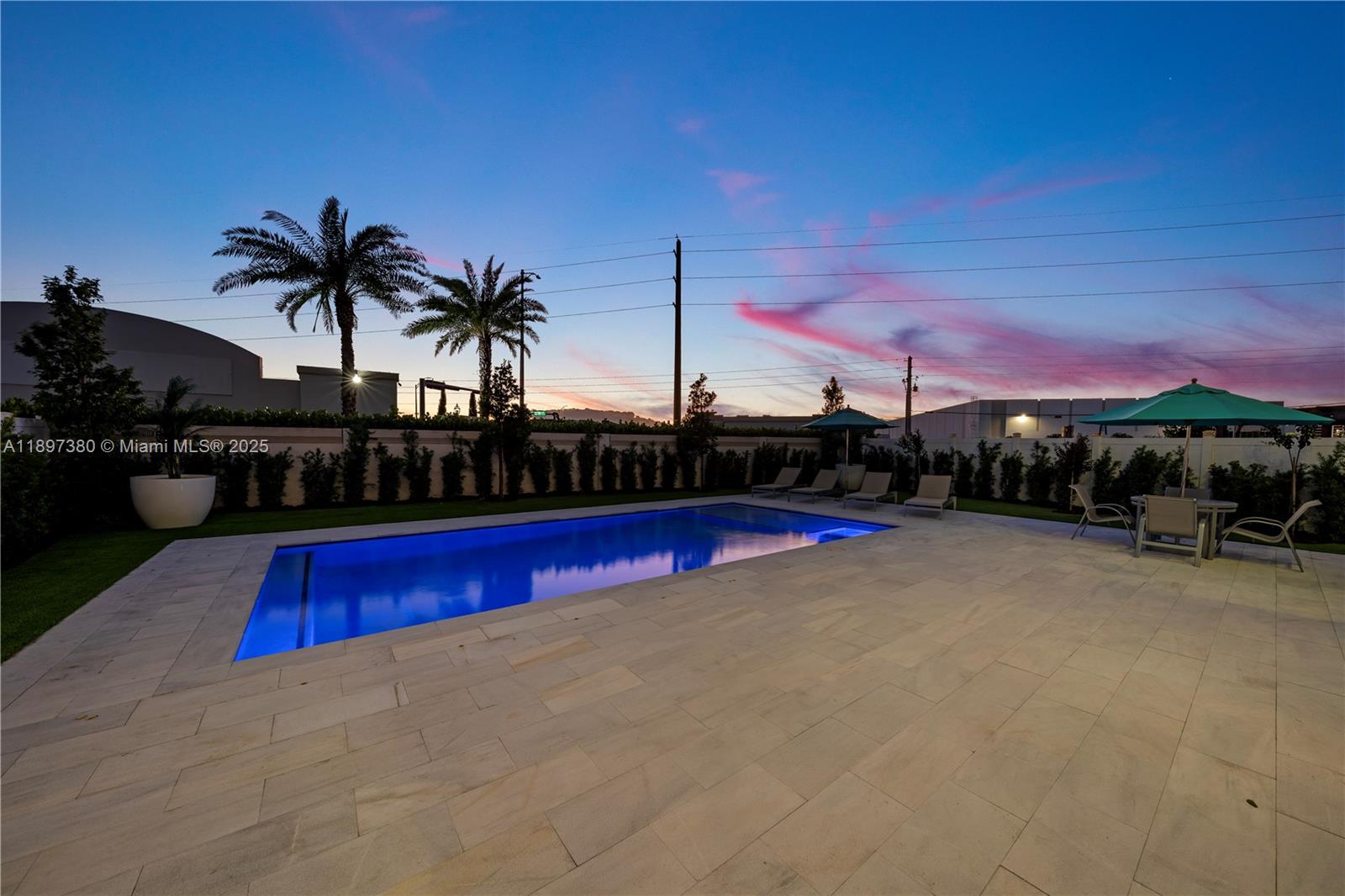 AQUABELLA NORTH - Residential
