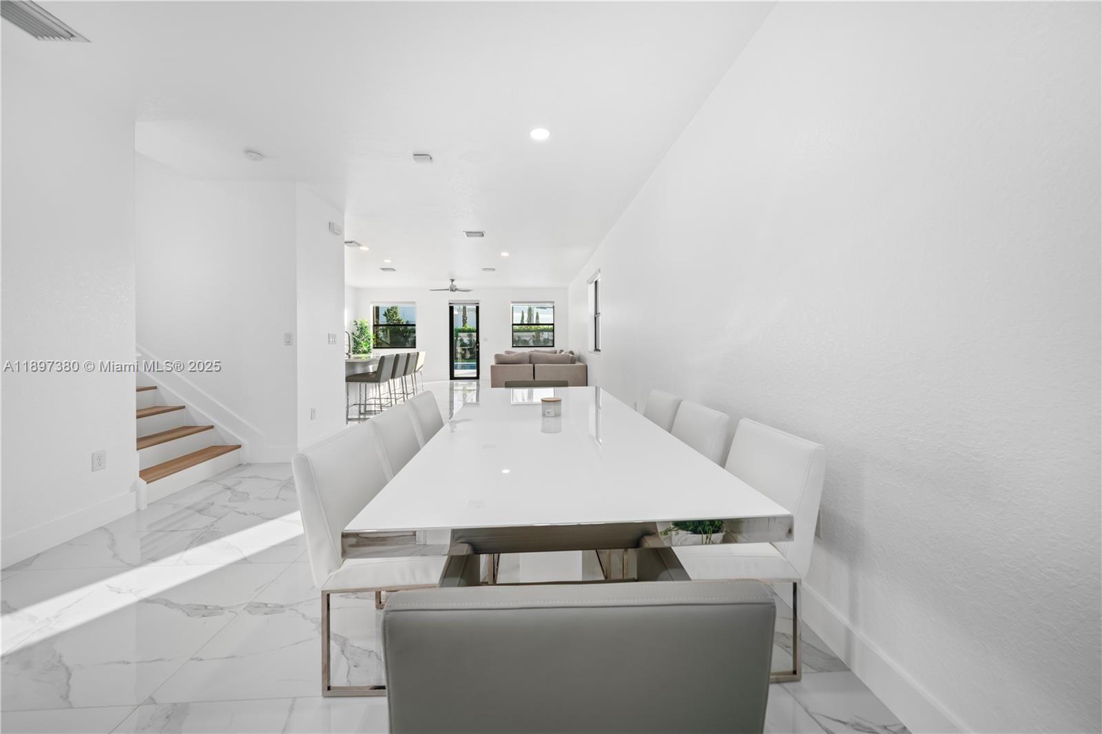 AQUABELLA NORTH - Residential