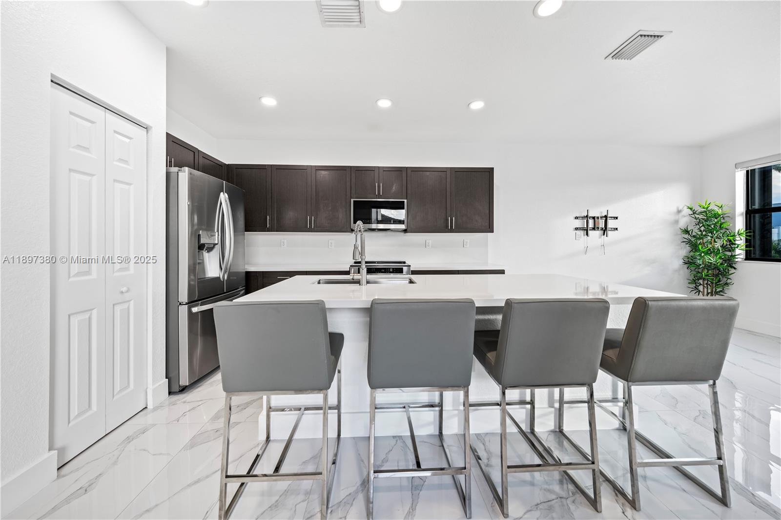 AQUABELLA NORTH - Residential