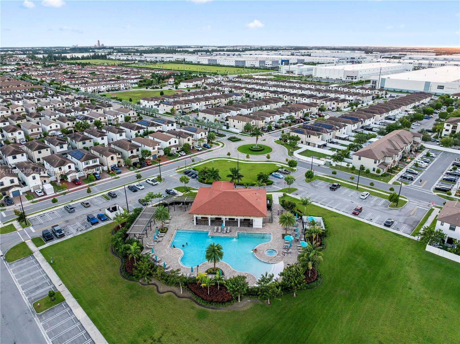 AQUABELLA NORTH - Residential