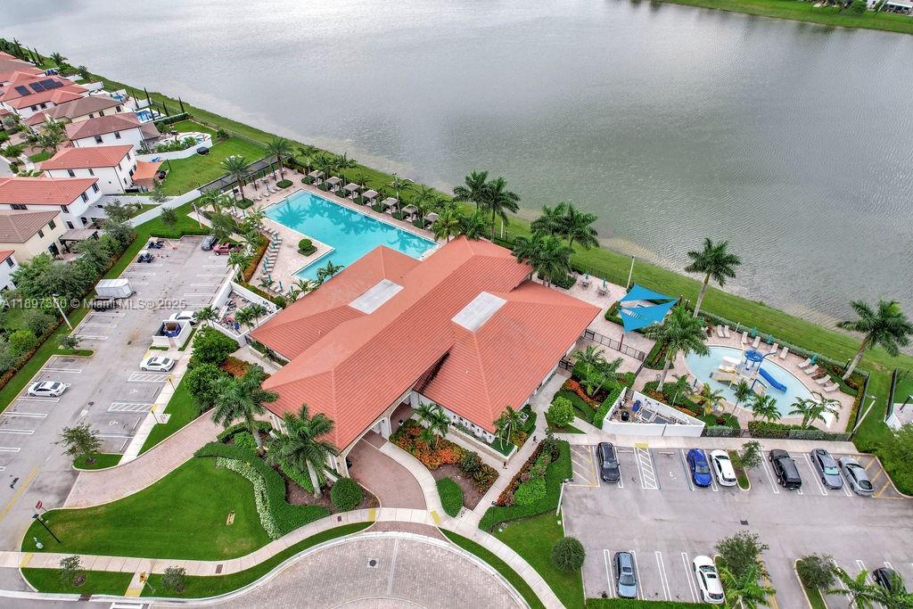 AQUABELLA NORTH - Residential