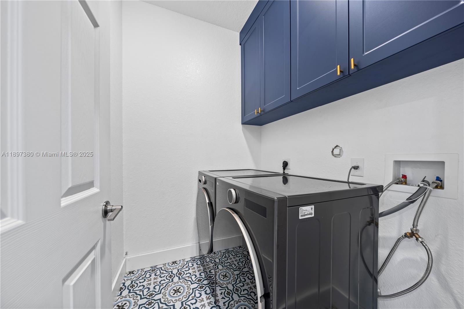 AQUABELLA NORTH - Residential