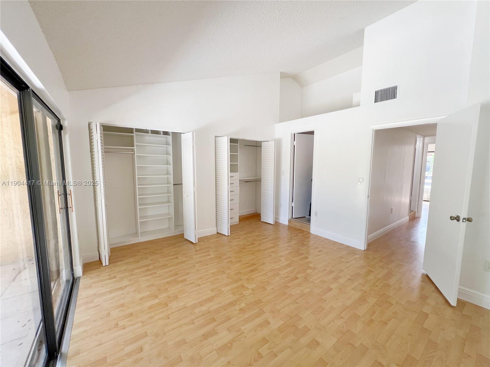 DADELAND COVE SEC 2 - Residential