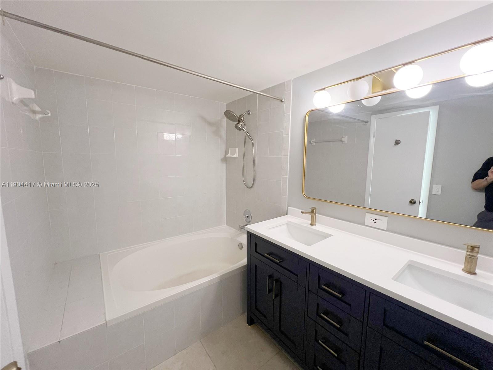 DADELAND COVE SEC 2 - Residential