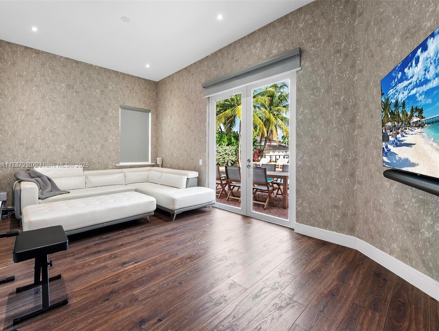 Harbor Island Estates - Residential