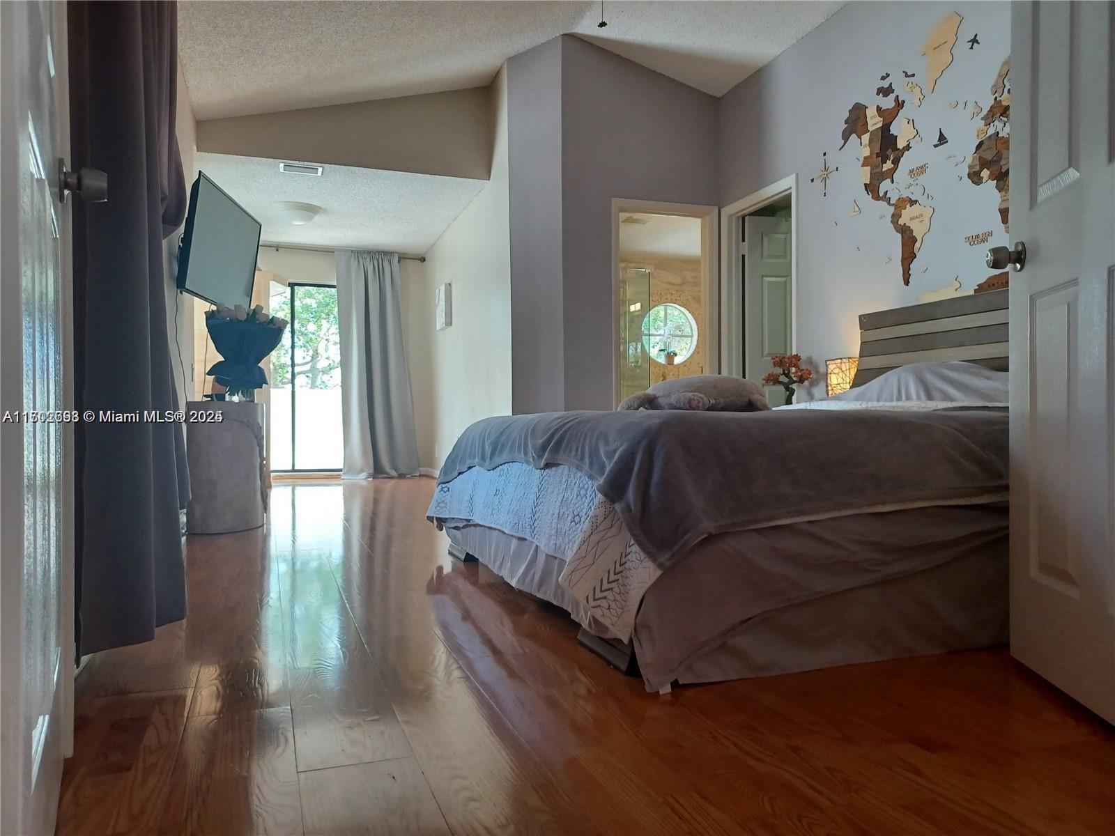 WIMBLEDON VILLAS OF VIA V - Residential