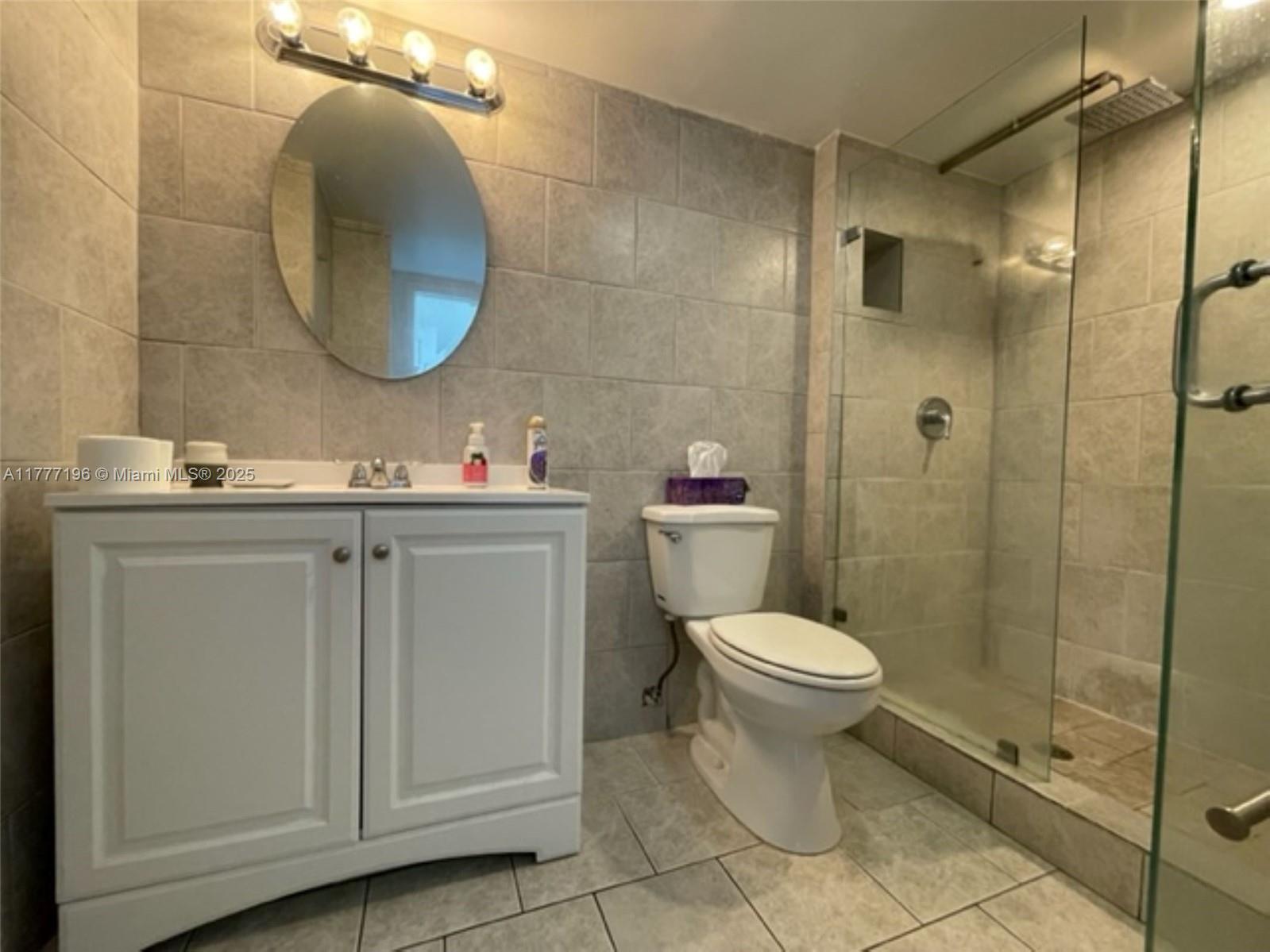 BRAVURA I CONDO - Residential