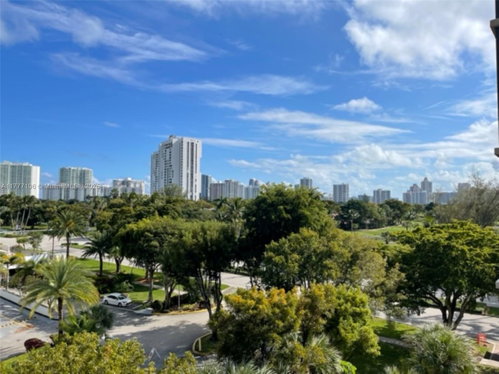 BRAVURA I CONDO - Residential