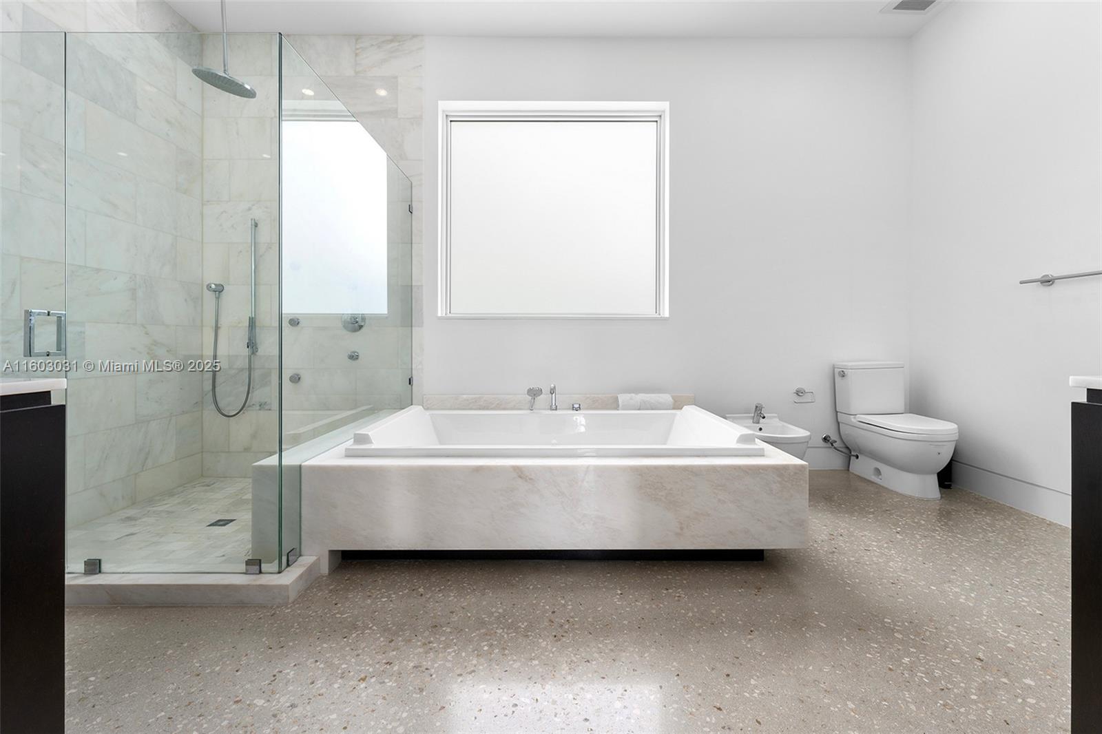 MAXWELL WOODS - Residential